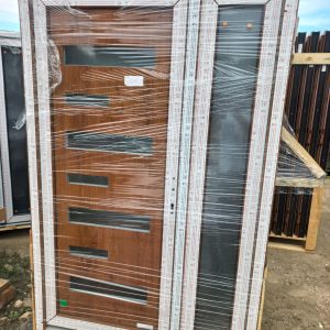 aranytölgy kétszárnyú műanyag bejárati ajtó