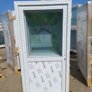 műanyag bejárati ajtó tiszta üveg + stadur