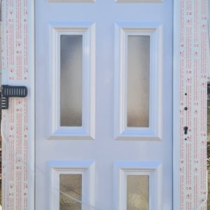 műanyag bejárati ajtó