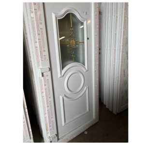 műanyag bejárati ajtó