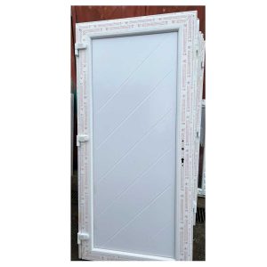 teli stadúr műanyag bejárati ajtó