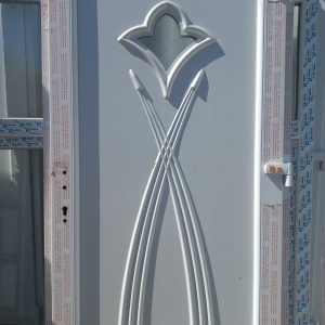 műanyag bejárati ajtó