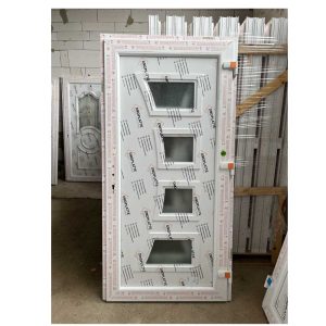 műanyag bejárati ajtó